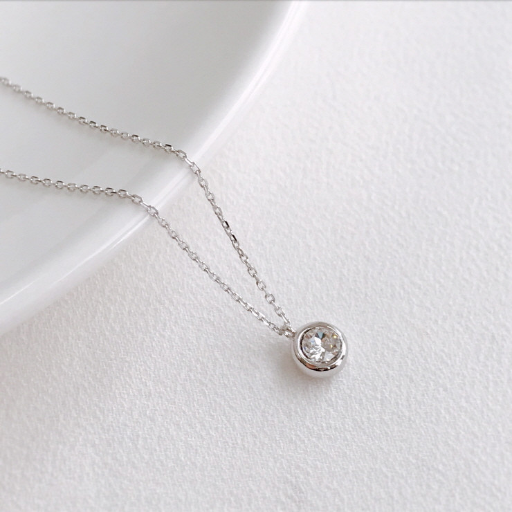 <b><p>Birthstone 925 silver Cubic Drop cklace day</p></b><b><p>誕生石 925 キュービック ドロップ ネレス デイリー 星座 ジュエ 友情 原石</p></b><br /><br /><p align='center'>