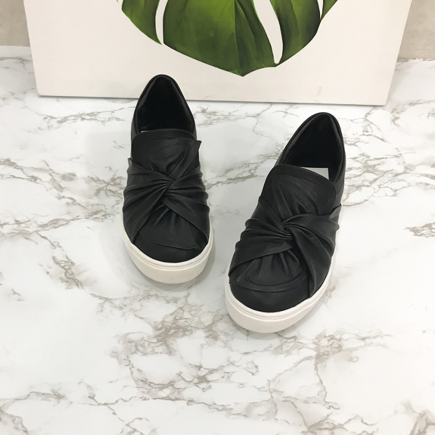 <b><p>Mourning Kore Latex cushion knot Slip- Women's</p></b><b><p>無排 韓国語 ラテックス クッション 結び目 スリップオン レディースカジュアルスニーカー</p></b><br /><br /><p align='center'>