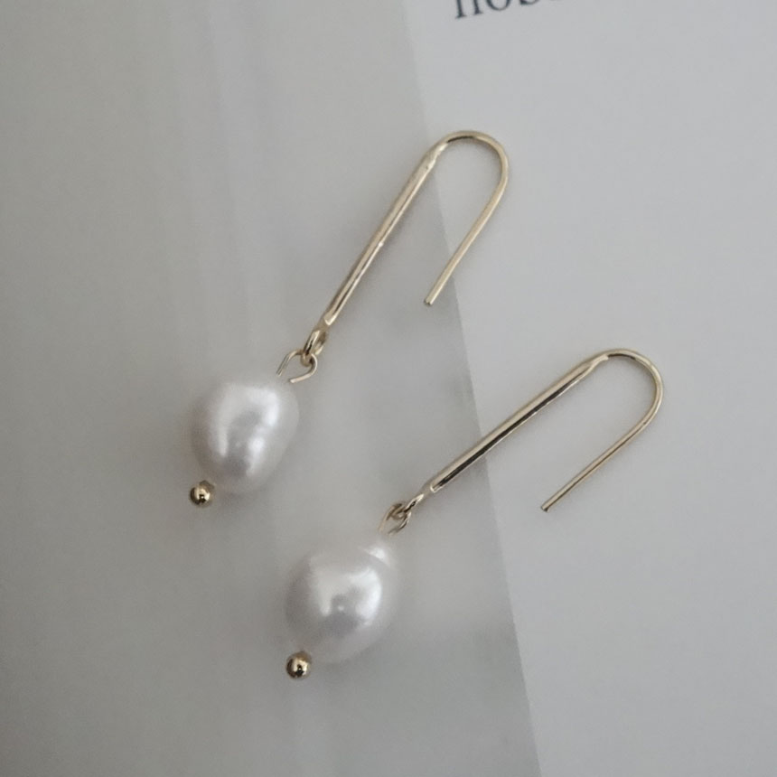 <b><p>Freshwater pearl ring Drop Es Antique style</p></b><b><p>淡水真珠 リング ドロップイヤ アンティークスタイル ポイント ハンドメイド シンプル</p></b><br /><br /><p align='center'>