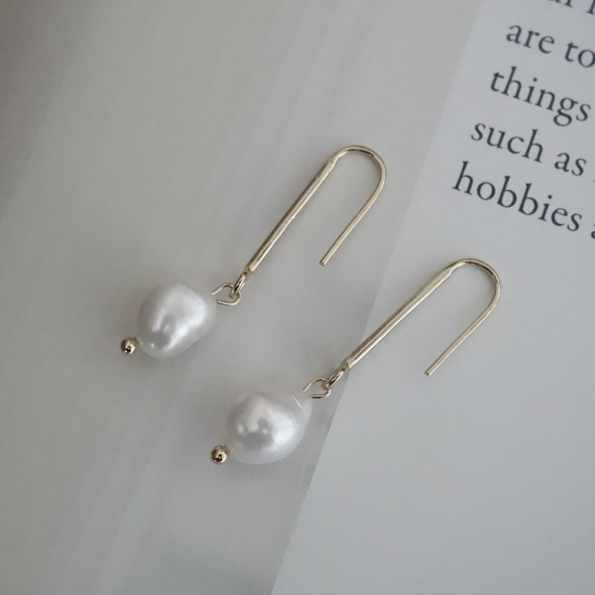 <b><p>Freshwater pearl ring Drop Es Antique style</p></b><b><p>淡水真珠 リング ドロップイヤ アンティークスタイル ポイント ハンドメイド シンプル</p></b><br /><br /><p align='center'>