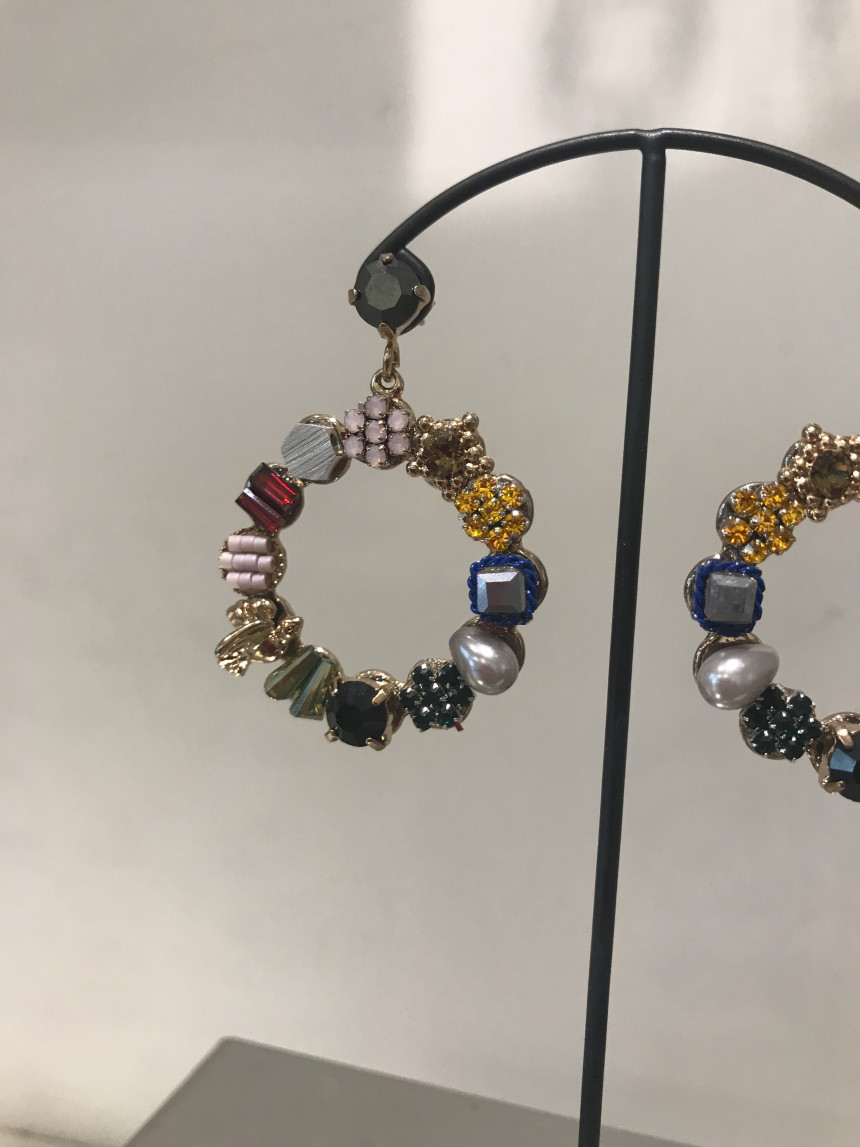 <b><p>Queen Bird rring Handmate Uniq Good-look</p></b><b><p>クイーンバード イヤリング ハンドメイト ユニー お好みの良い女性の 萌えアイテム</p></b><br /><br /><p align='center'>