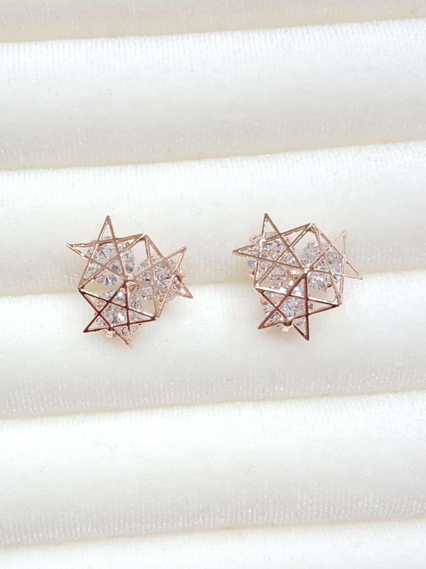 <b><p>Shoot star ering Cl Glitt Sp Crdation 2017</p></b><b><p>星を射る イヤリング 素敵な 輝く 2017春のコーディネート 華やかなカラー キュービックブブ</p></b><br /><br /><p align='center'>