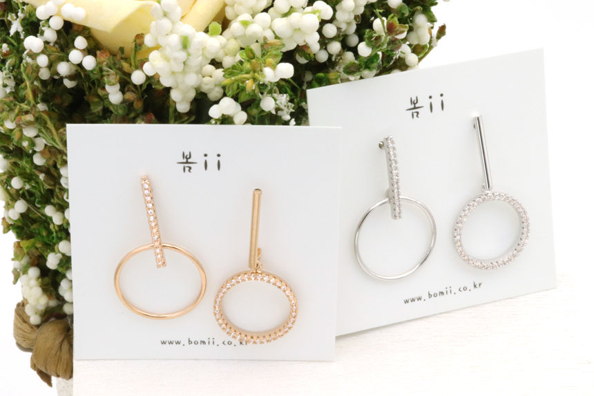 <b><p>Silver fing circle Unknown Drop earr Twenties</p></b><b><p>ウンチム サークル オンバル ドロップ イヤリング 20代の女性 ランス キュービック</p></b><br /><br /><p align='center'>
