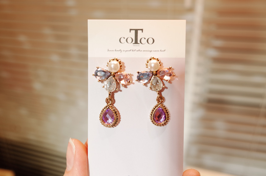 <b><p>Purple Dew Drop 3way earring</p></b><b><p>すみれ色 露 ドロップ 3ウェイ イヤリング</p></b><br /><br /><p align='center'>