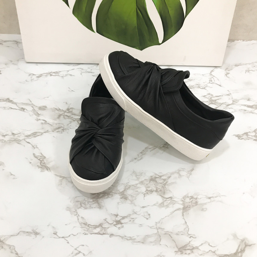 <b><p>Mourning Kore Latex cushion knot Slip- Women's</p></b><b><p>無排 韓国語 ラテックス クッション 結び目 スリップオン レディースカジュアルスニーカー</p></b><br /><br /><p align='center'>