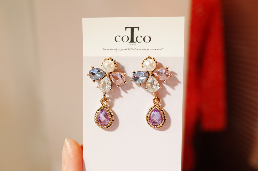 <b><p>Purple Dew Drop 3way earring</p></b><b><p>すみれ色 露 ドロップ 3ウェイ イヤリング</p></b><br /><br /><p align='center'>