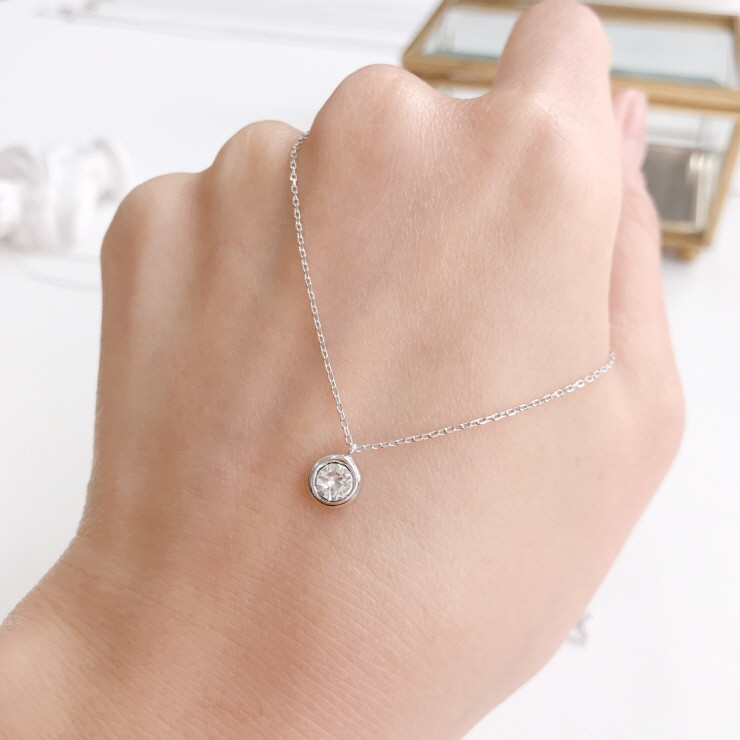 <b><p>Birthstone 925 silver Cubic Drop cklace day</p></b><b><p>誕生石 925 キュービック ドロップ ネレス デイリー 星座 ジュエ 友情 原石</p></b><br /><br /><p align='center'>