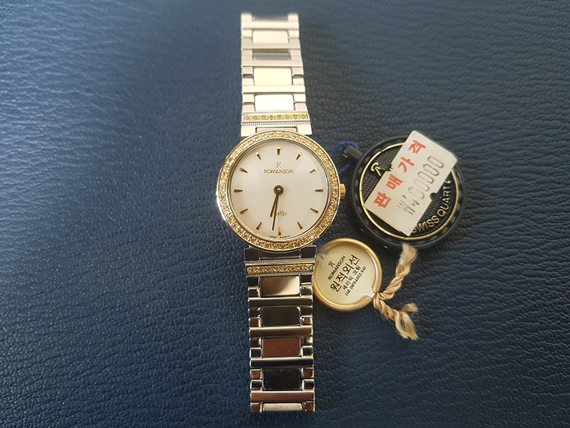 <b><p>Romanson Luxury Watch Unisex Set _RMS003</p></b><b><p>ロマンソン_高級供え物時計_ユニセックスのセット_RMS003</p></b><br /><br /><p align='center'>