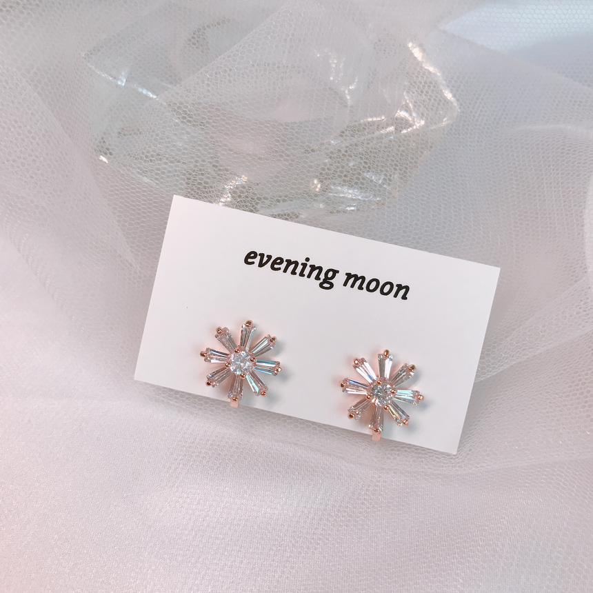 <b><p>spring Tianan Threaded Ear Flower rs Rose</p></b><b><p>春 天私 ねじ グィチ 花のイヤリング ローズゴールド クリップ型 ノンピアス きれいな</p></b><br /><br /><p align='center'>