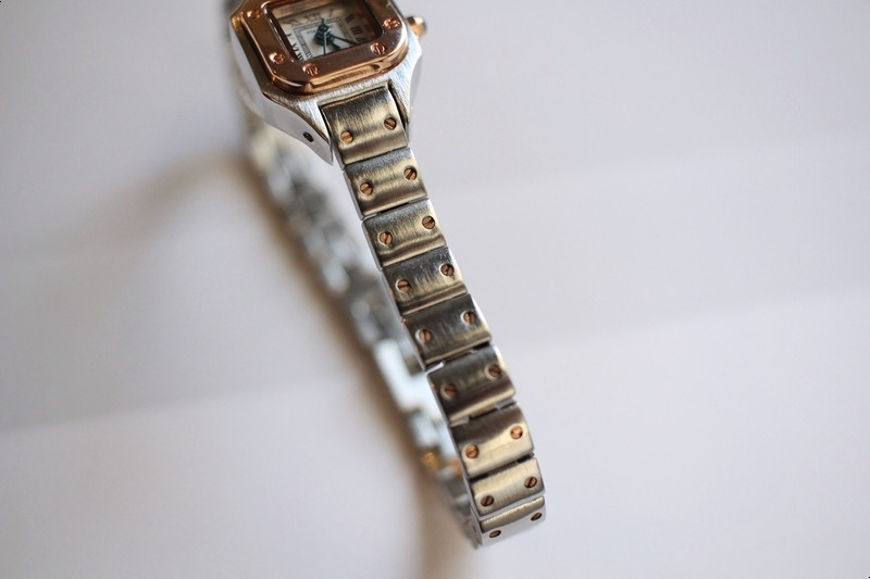 <b><p>Minimal edge Won Met watch fee 20's Ref</p></b><b><p>ミニマル エッジ 女性 メタル時計 20代 洗練された すっきりとした カジュアル</p></b><br /><br /><p align='center'>