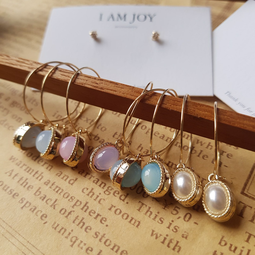 <b><p>Possible eaves Yeo Roa pastel 4 piec set</p></b><b><p>グィチ可能 以上ロア パステル 4ピース セット デイリー リングピアス 色 ラブルックコーディネー</p></b><br /><br /><p align='center'>