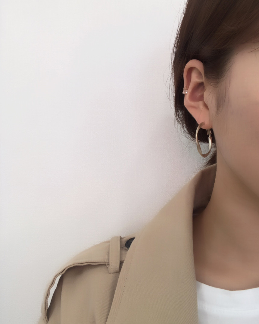 <b><p>Matte Ring earrs small vtage ractive Modern</p></b><b><p>艶消し リングピアス 小さな ヴィンテージ 魅力的な モダンシック シンプルル ユニーク</p></b><br /><br /><p align='center'>