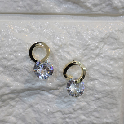 <b><p>Swarovski Erings E7316 Cubic Bl Luxuous populity</p></b><b><p>スワルロプイヤリング E7316 キュービックピアス ブブ 豪華な 人気 ジュエリー</p></b><br /><br /><p align='center'>