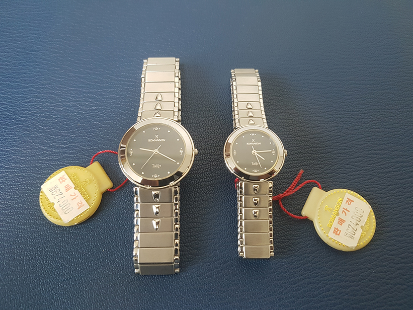 <b><p>Romanson Luxury Watch Unisex Set _RMS005</p></b><b><p>ロマンソン_高級供え物時計_ユニセックスのセット_RMS005</p></b><br /><br /><p align='center'>