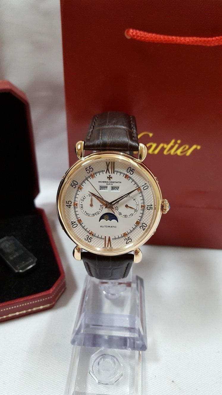 <b><p>Vacron Cstantine Ppetual Gold White pla leat</p></b><b><p>ヴァシュロン コンスタンティン パーペチュアル 金工 白い板 レザー 名品バッグ</p></b><br /><br /><p align='center'>