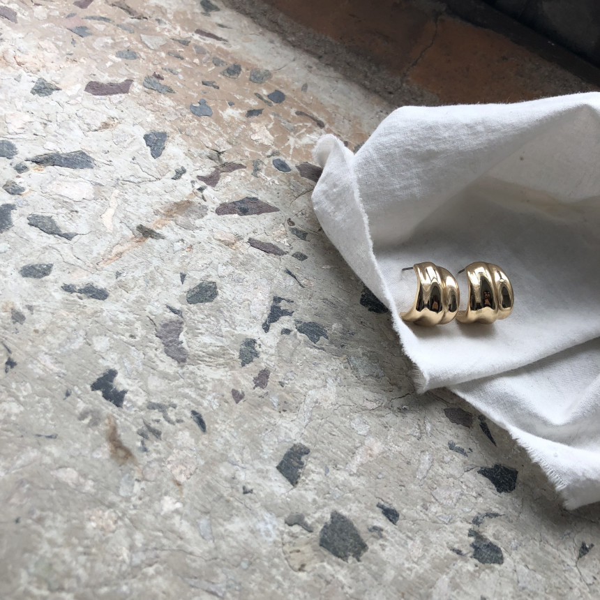 <b><p>vintage Aique earrgs</p></b><b><p>ヴィンテージ アィークイヤリング</p></b><br /><br /><p align='center'>