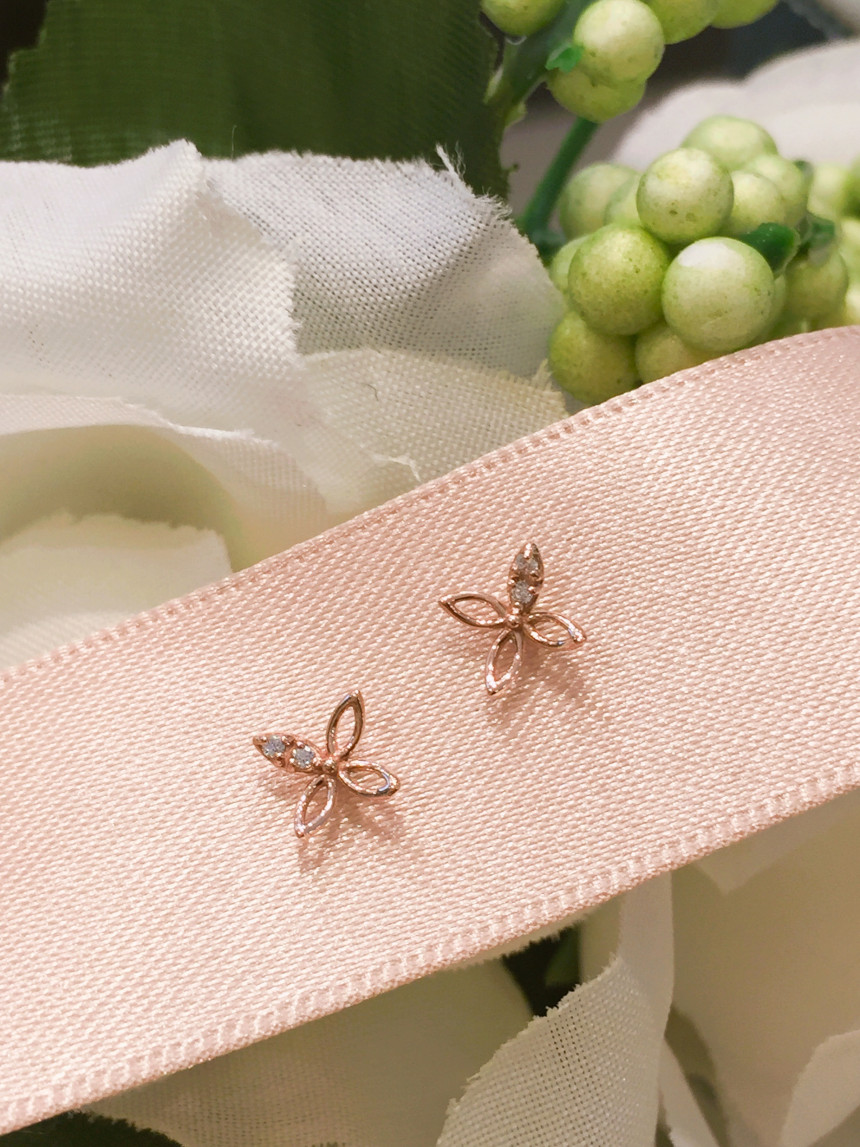 <b><p>Lloyd Forsythia fwe earring LPFH2018 Today's</p></b><b><p>ロイド レンギョウの花 イヤリング LPFH2018 今日のコーディネートルック</p></b><br /><br /><p align='center'>