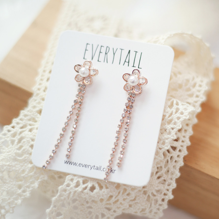 <b><p>Spring Flowers Rose Gold Two-le cubic ear</p></b><b><p>春の花 ローズゴールド 二行キュービック イヤリング モダンファッション ケバケバ</p></b><br /><br /><p align='center'>