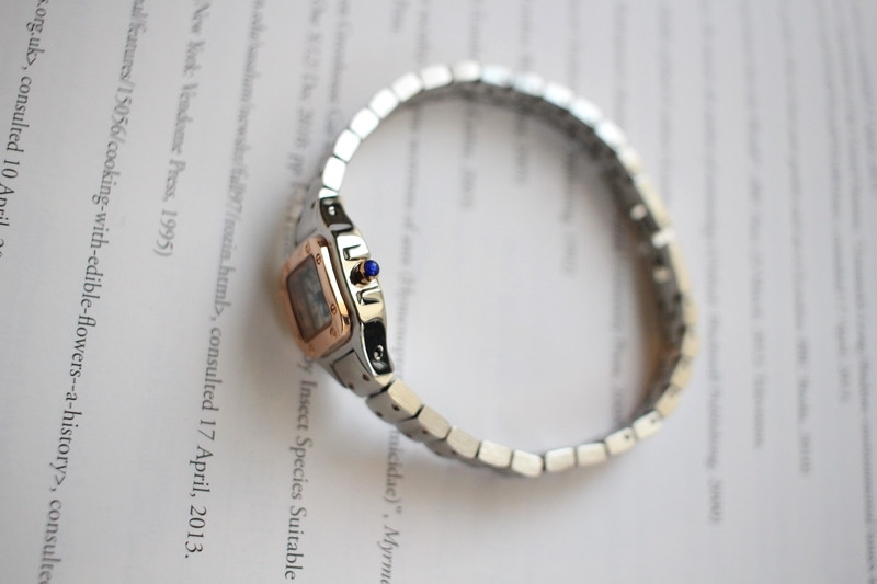 <b><p>Minimal edge Won Met watch fee 20's Ref</p></b><b><p>ミニマル エッジ 女性 メタル時計 20代 洗練された すっきりとした カジュアル</p></b><br /><br /><p align='center'>