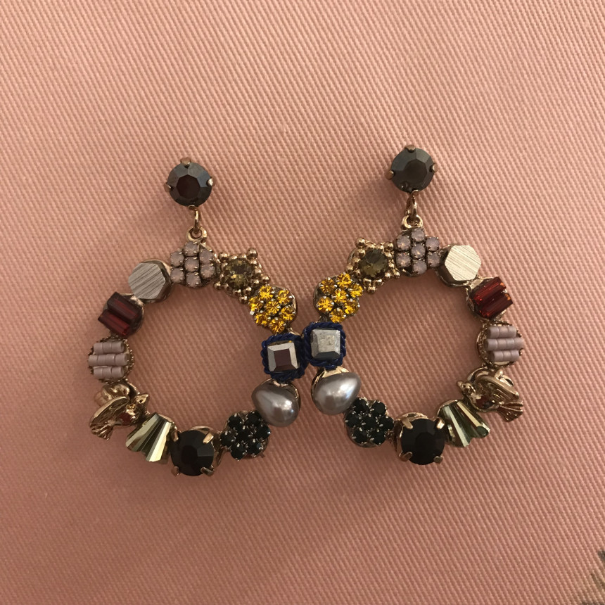 <b><p>Queen Bird rring Handmate Uniq Good-look</p></b><b><p>クイーンバード イヤリング ハンドメイト ユニー お好みの良い女性の 萌えアイテム</p></b><br /><br /><p align='center'>