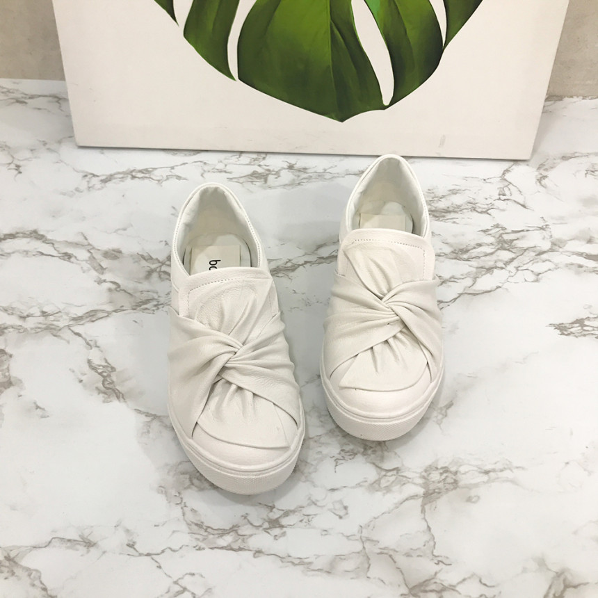 <b><p>Mourning Kore Latex cushion knot Slip- Women's</p></b><b><p>無排 韓国語 ラテックス クッション 結び目 スリップオン レディースカジュアルスニーカー</p></b><br /><br /><p align='center'>