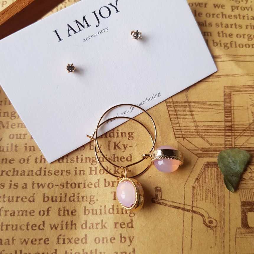 <b><p>Possible eaves Yeo Roa pastel 4 piec set</p></b><b><p>グィチ可能 以上ロア パステル 4ピース セット デイリー リングピアス 色 ラブルックコーディネー</p></b><br /><br /><p align='center'>