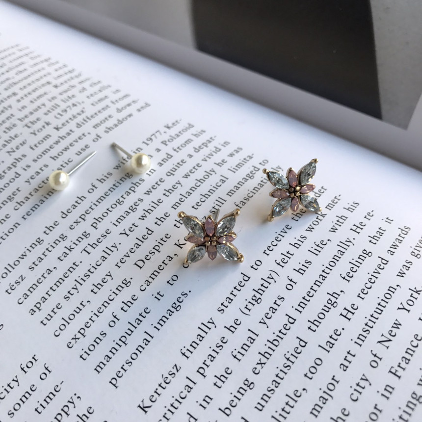 <b><p>Alo Cubic Pearl 10 eces Set rings Caust ra</p></b><b><p>卵 キュービック真珠 10ピース セットピアス 歌声非 華やかな カジュアルファッション</p></b><br /><br /><p align='center'>