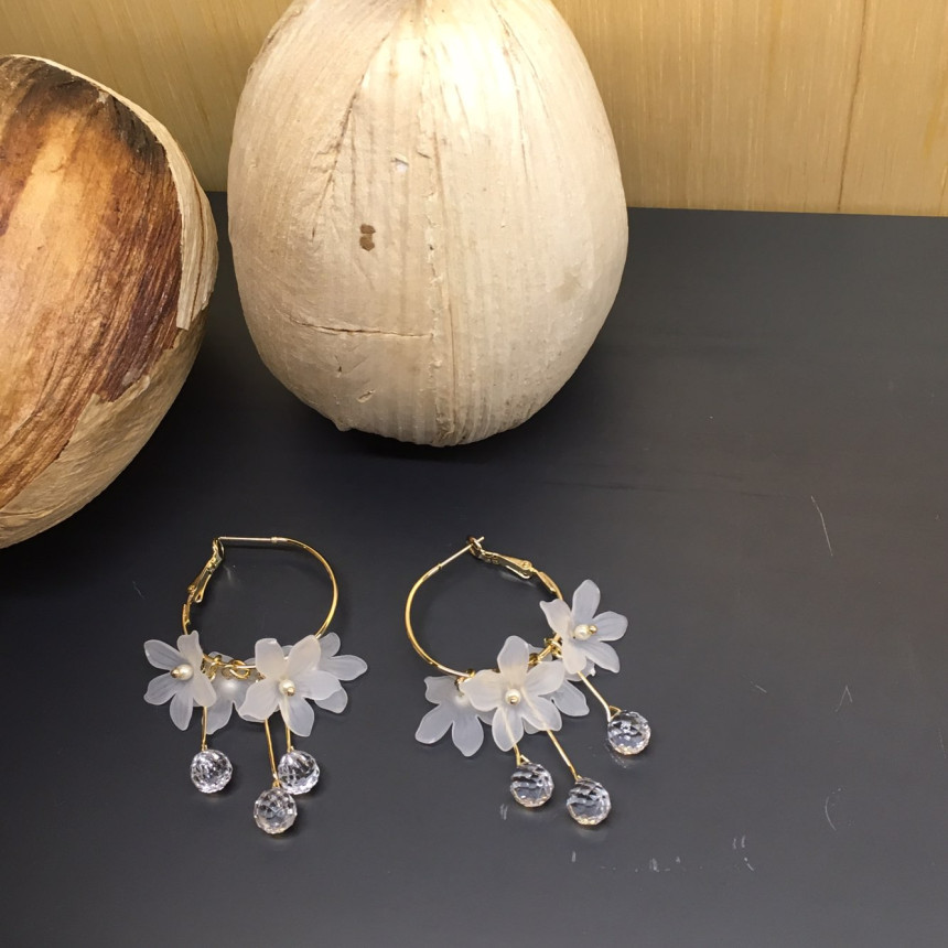 <b><p>harmony flower Glass Drop Ring daily pot</p></b><b><p>ハーモニー フラワー グラス ドロップ リングピアス デイリー ポイント 結婚式の祝賀客ルックコーデ</p></b><br /><br /><p align='center'>