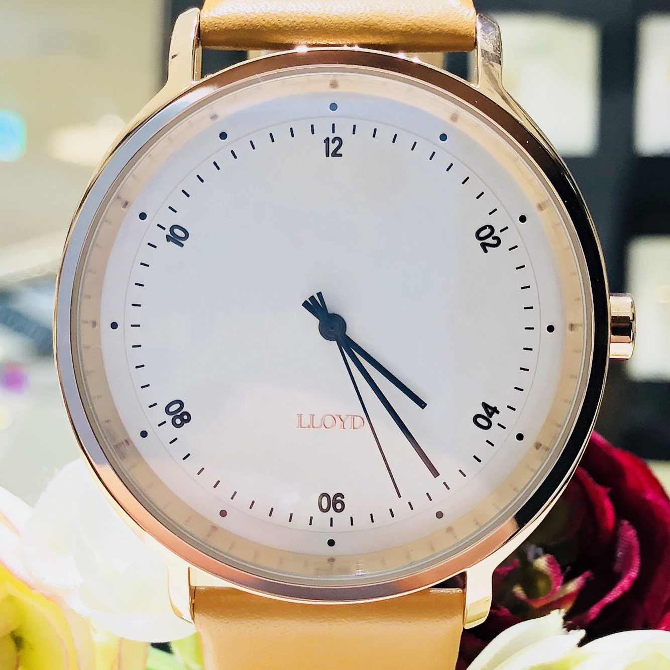 <b><p>Lloyd simple Arabia cou Leather wch LL1M18372ASN</p></b><b><p>ロイド シンプル アラビア文字 カッ レザー腕時計 LL1M18372ASN 2G2</p></b><br /><br /><p align='center'>
