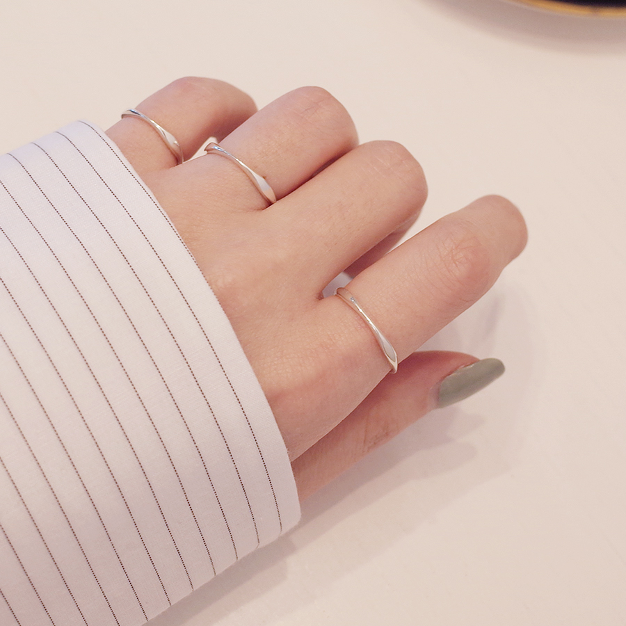 <b><p>Mourning silver 92.5 mple wa Lay Id th</p></b><b><p>無排 シルバー 92.5 シンプル ウェーブ リング 重ね着 グレード 薄い</p></b><br /><br /><p align='center'>