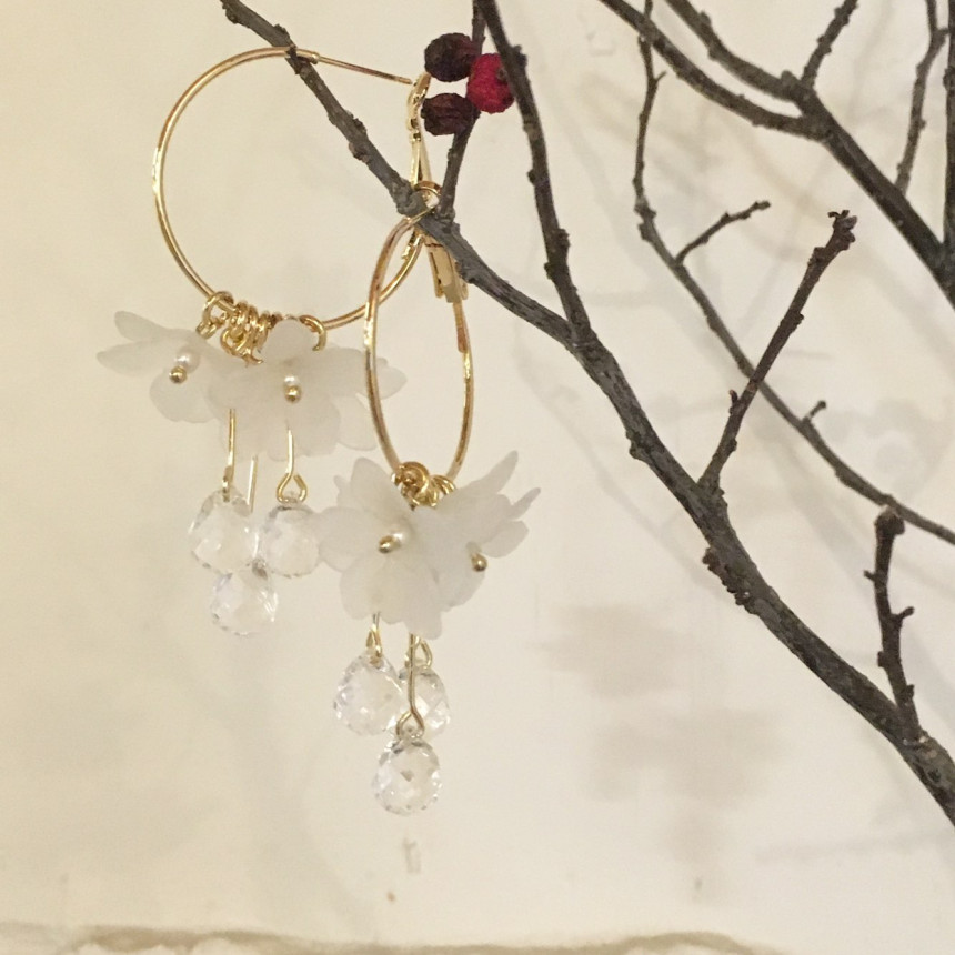 <b><p>harmony flower Glass Drop Ring daily pot</p></b><b><p>ハーモニー フラワー グラス ドロップ リングピアス デイリー ポイント 結婚式の祝賀客ルックコーデ</p></b><br /><br /><p align='center'>