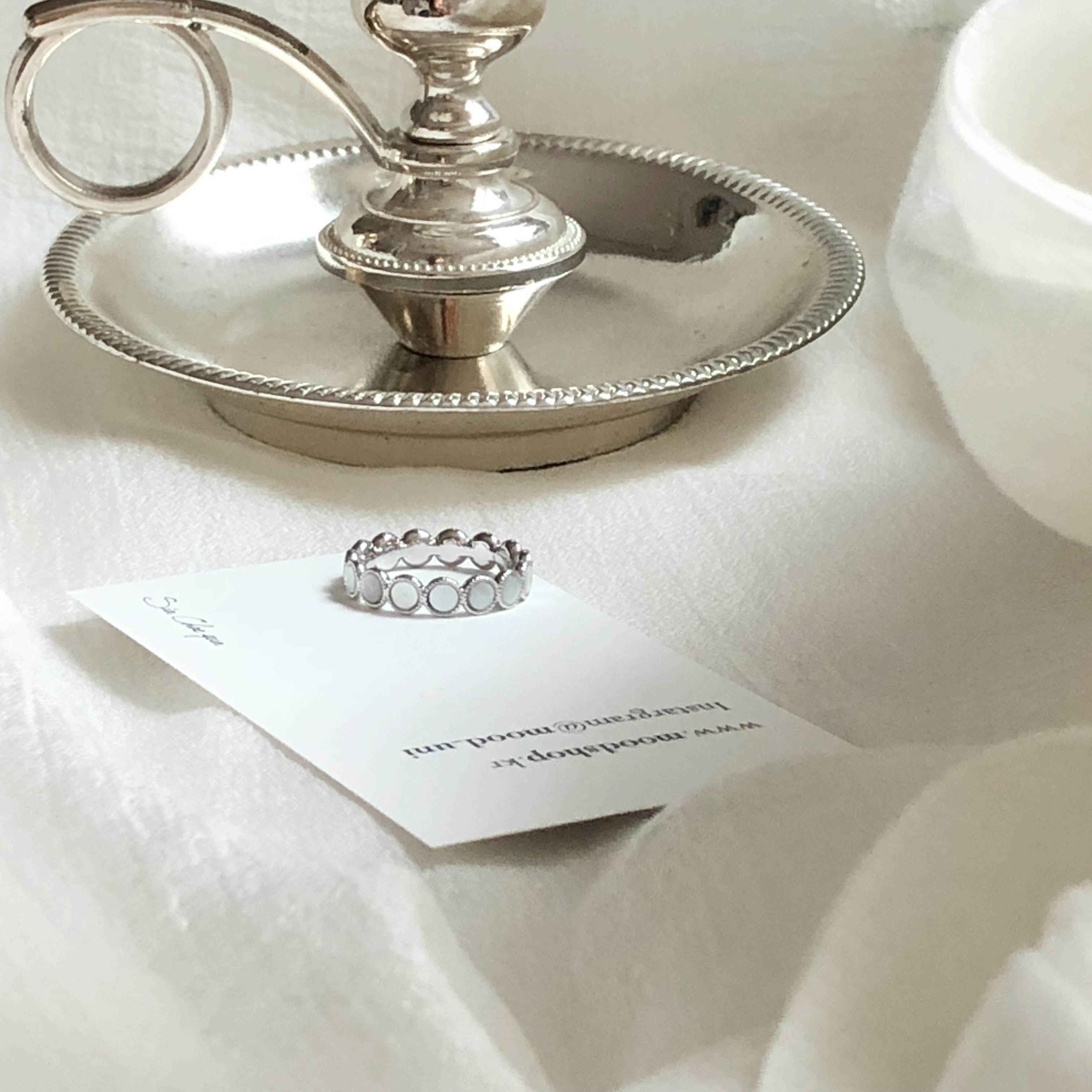 <b><p>Mother-of-pearl ring A taste snip Romantic</p></b><b><p>螺鈿リング お好み狙撃 ロマンチックラブリー エレガントなコーディネート アクセサ</p></b><br /><br /><p align='center'>