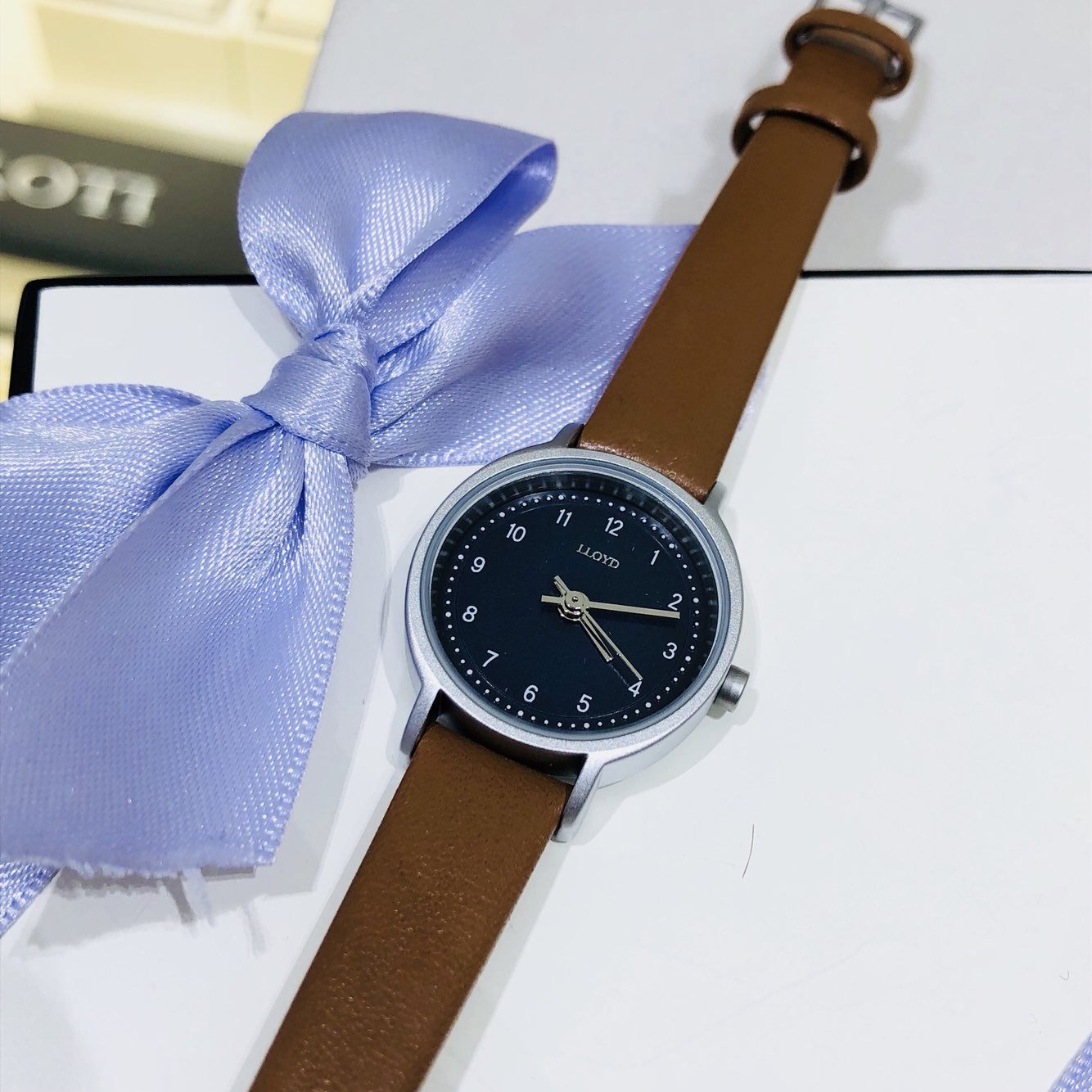 <b><p>Lloyd simple Blue dial cou Leather wch LL1M18371AS</p></b><b><p>ロイド シンプル ブルーダイヤル カッ レザー腕時計 LL1M18371ASR 2G1</p></b><br /><br /><p align='center'>