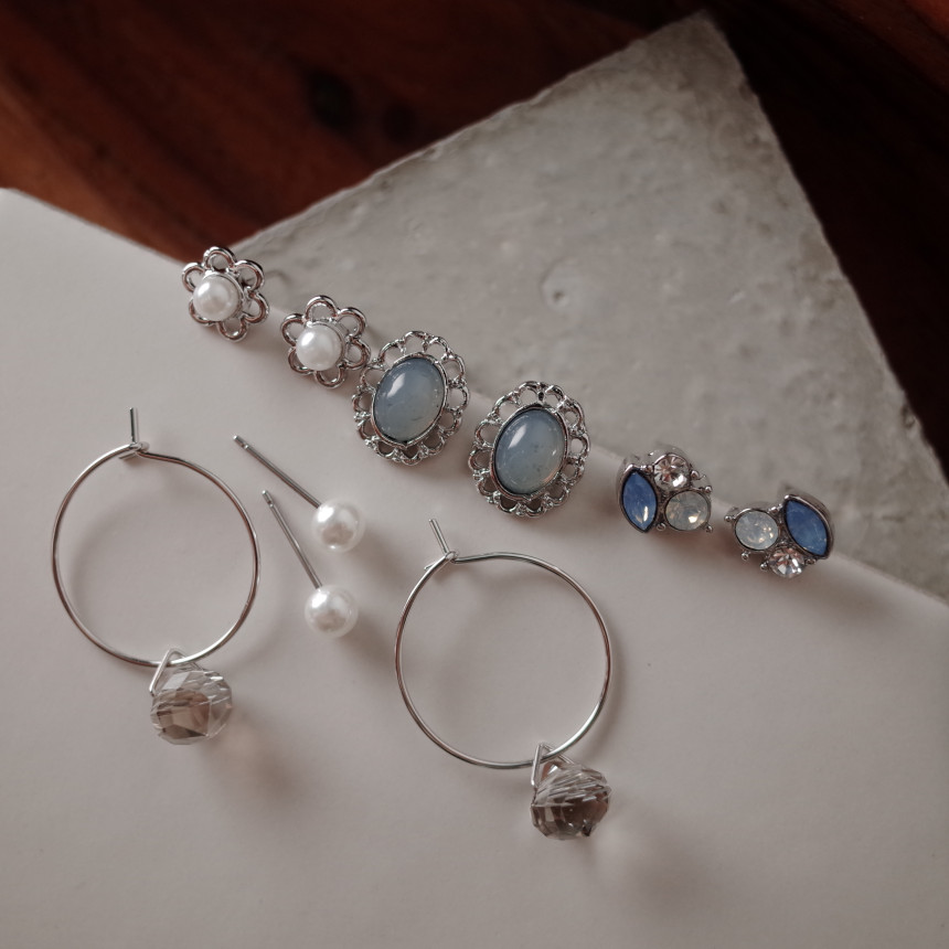 <b><p>NO109 Date look Fwer SET earrings Stylish</p></b><b><p>NO109 デートルック フラワーSETイヤリング スタイリッシュな シな ユニークなデザイン</p></b><br /><br /><p align='center'>