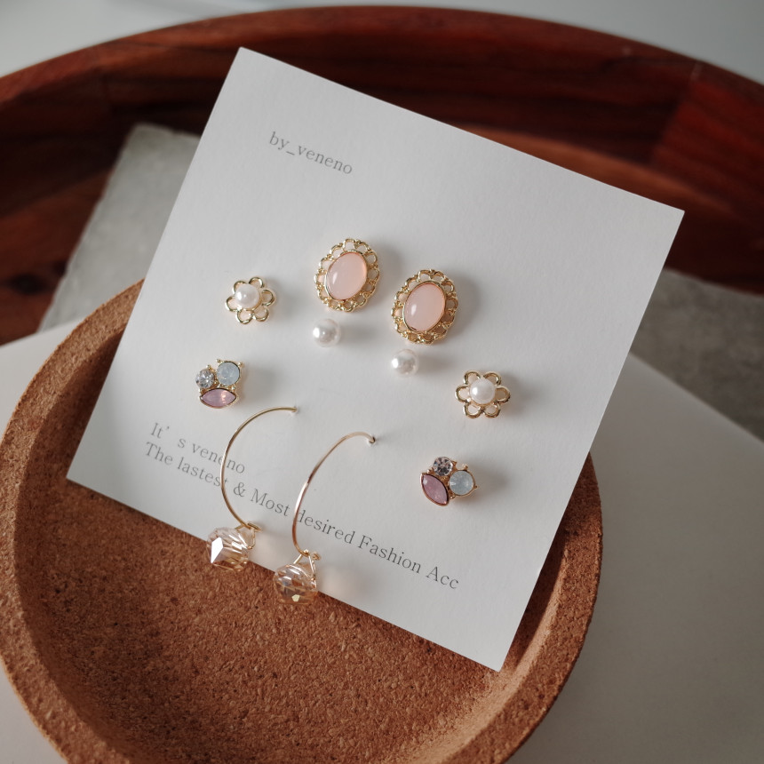 <b><p>NO109 Date look Fwer SET earrings Stylish</p></b><b><p>NO109 デートルック フラワーSETイヤリング スタイリッシュな シな ユニークなデザイン</p></b><br /><br /><p align='center'>