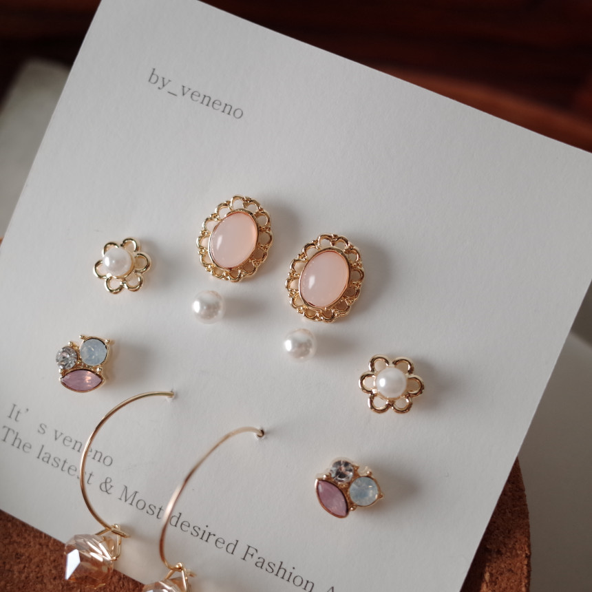 <b><p>NO109 Date look Fwer SET earrings Stylish</p></b><b><p>NO109 デートルック フラワーSETイヤリング スタイリッシュな シな ユニークなデザイン</p></b><br /><br /><p align='center'>