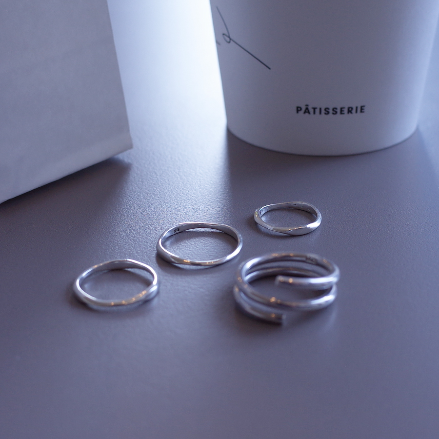 <b><p>Mourning silver 92.5 mple wa Lay Id th</p></b><b><p>無排 シルバー 92.5 シンプル ウェーブ リング 重ね着 グレード 薄い</p></b><br /><br /><p align='center'>