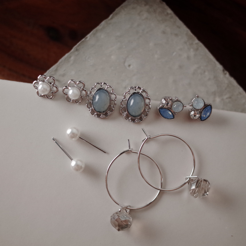 <b><p>NO109 Date look Fwer SET earrings Stylish</p></b><b><p>NO109 デートルック フラワーSETイヤリング スタイリッシュな シな ユニークなデザイン</p></b><br /><br /><p align='center'>