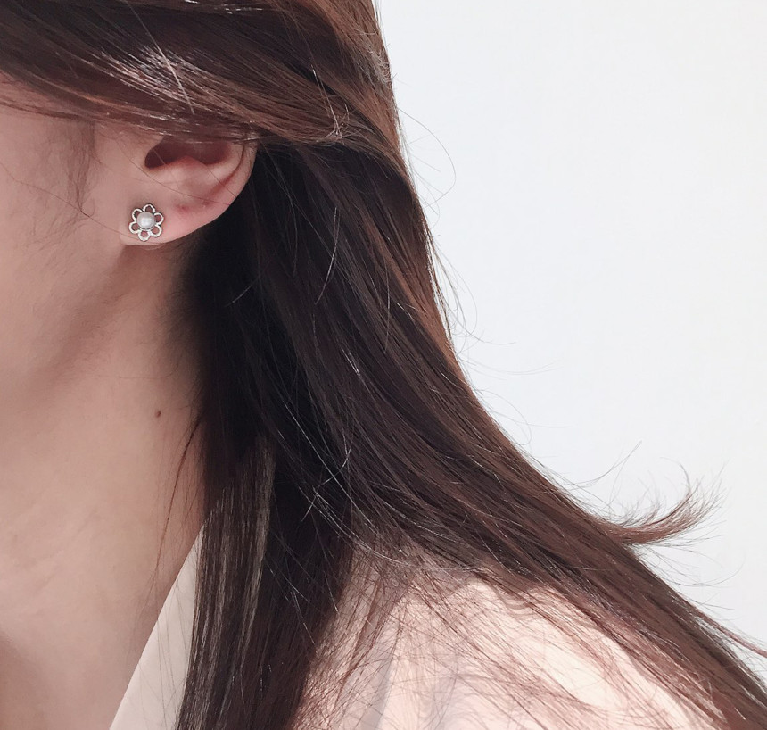 <b><p>NO109 Date look Fwer SET earrings Stylish</p></b><b><p>NO109 デートルック フラワーSETイヤリング スタイリッシュな シな ユニークなデザイン</p></b><br /><br /><p align='center'>