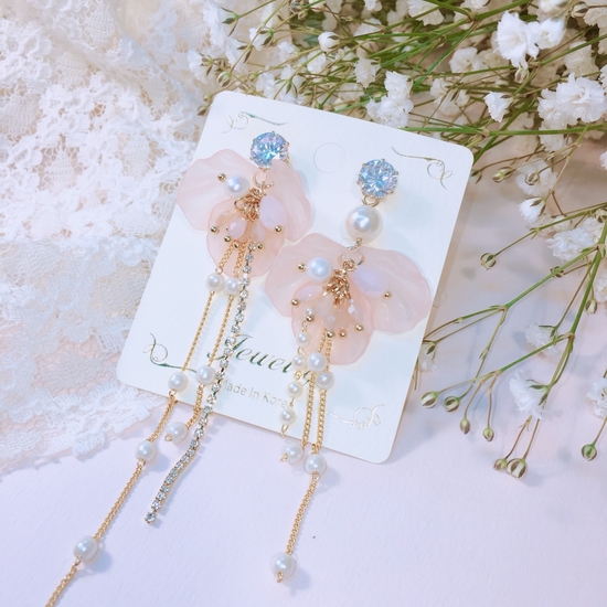 <b><p>Sallan pet Drop Earrings Good pot cycle Bl-bl</p></b><b><p>シャラン 花びら ドロップイヤリング ポイントサイクル良い ケバケバした ユニークアクセサリー</p></b><br /><br /><p align='center'>