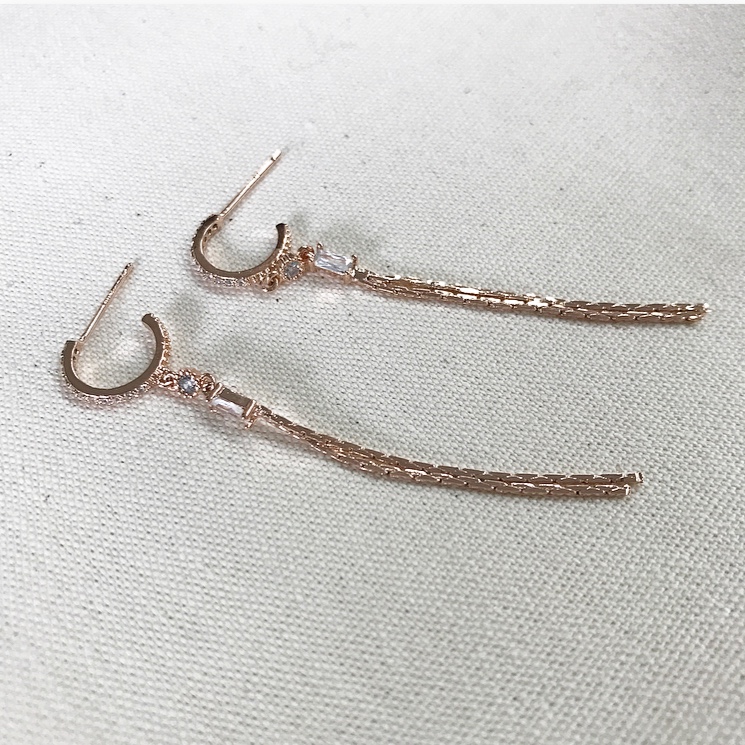 <b><p>Mourning 92.5 silver spit Cubic Lo Drop ear</p></b><b><p>無排 92.5シルバー針 キュービックリング ドロップ イヤ 有H THAT 生気溌剌</p></b><br /><br /><p align='center'>