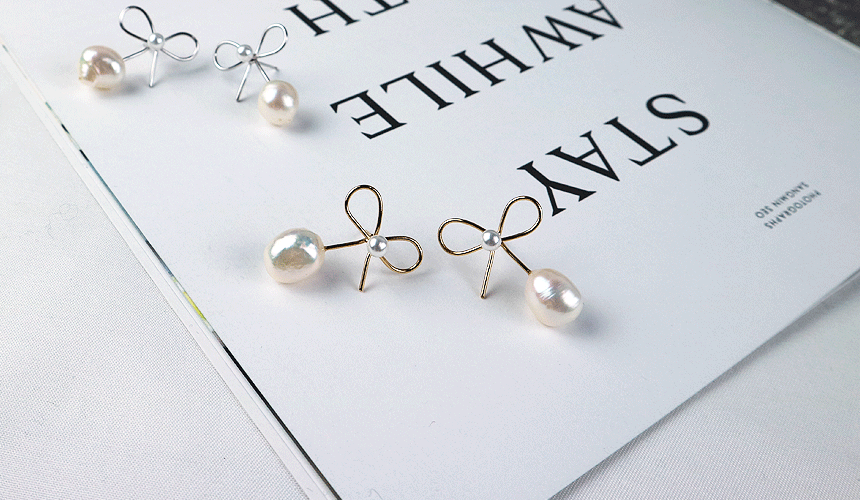 <b><p>earring Freshwater pl bbon Butiful Beloved</p></b><b><p>イヤリング 淡水真珠 リボン 光沢がきれいな 愛らしい デートルック センスあふれる</p></b><br /><br /><p align='center'>