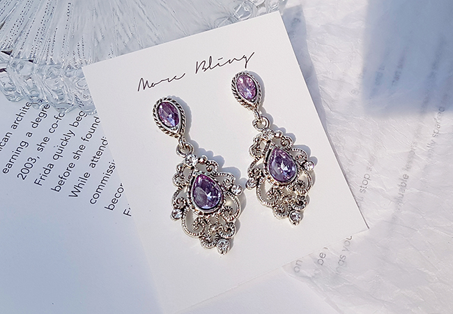 <b><p>Purple Viot earring Possib ves Drop pk Pantone</p></b><b><p>見よ バイオレット イヤリング グィチ可能 ドロップ ピンク パントンカラー アンティーク</p></b><br /><br /><p align='center'>