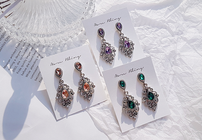 <b><p>Purple Viot earring Possib ves Drop pk Pantone</p></b><b><p>見よ バイオレット イヤリング グィチ可能 ドロップ ピンク パントンカラー アンティーク</p></b><br /><br /><p align='center'>