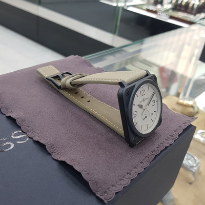 <b><p>Bell &amp Ross BELL ROSS BRS -DESERT-CEM</p></b><b><p>ベル＆ロス BRS -DESERT-CEM 40代 女性 カップル 素敵なプレゼント</p></b><br /><br /><p align='center'>