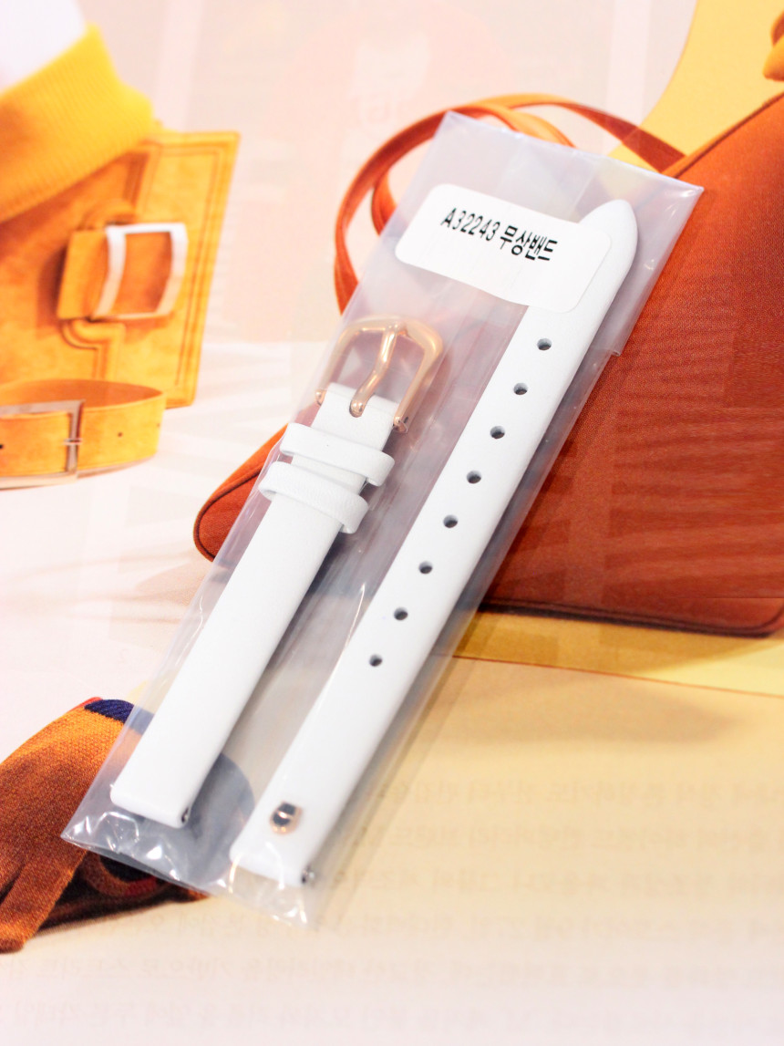 <b><p>Aigner ART Collection Women's Watches</p></b><b><p>アイグナー アート コレクション レディース時計 LDY A32243</p></b><br /><br /><p align='center'>