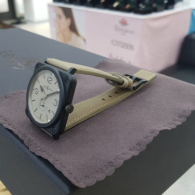 <b><p>Bell &amp Ross BELL ROSS BRS -DESERT-CEM</p></b><b><p>ベル＆ロス BRS -DESERT-CEM 40代 女性 カップル 素敵なプレゼント</p></b><br /><br /><p align='center'>