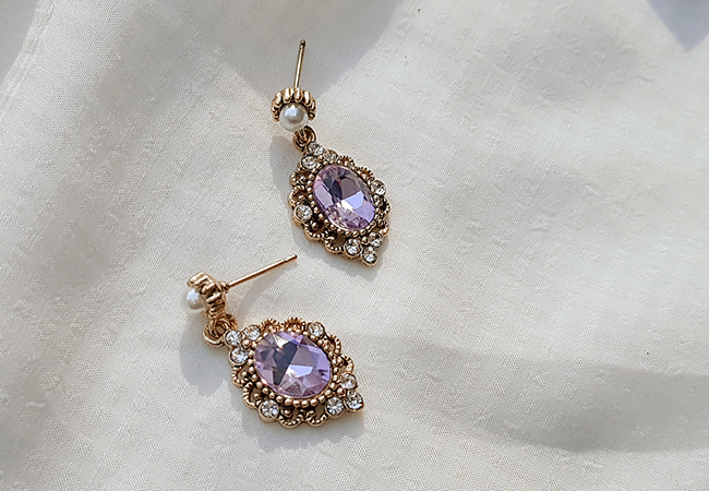 <b><p>Purple Viot earring Possib ves Drop pk Pantone</p></b><b><p>見よ バイオレット イヤリング グィチ可能 ドロップ ピンク パントンカラー アンティーク</p></b><br /><br /><p align='center'>