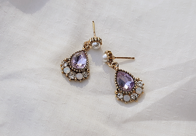 <b><p>Purple Viot earring Possib ves Drop pk Pantone</p></b><b><p>見よ バイオレット イヤリング グィチ可能 ドロップ ピンク パントンカラー アンティーク</p></b><br /><br /><p align='center'>