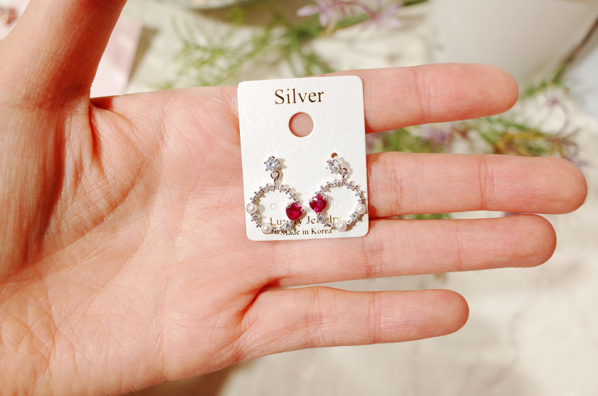 <b><p>Spring love conclusion Silr fer ear</p></b><b><p>春の愛 断定 ウンチム イヤリング</p></b><br /><br /><p align='center'>
